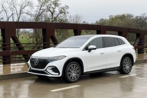 2026 Mercedes EQS 400 white front