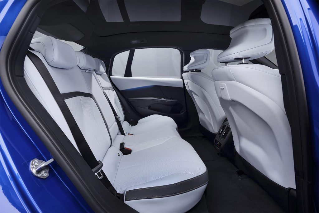2027 BMW i3 - rear seating