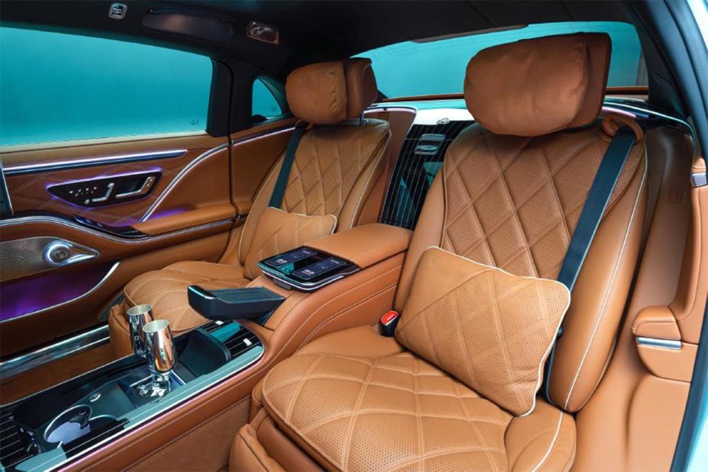 2027 Mercedes-Maybach S680 - rear seats