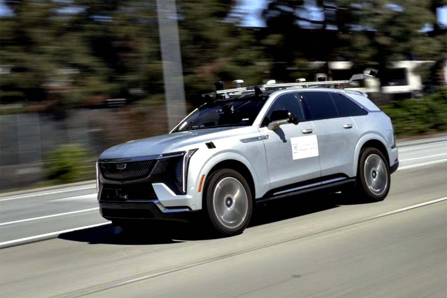 Cadillac Escalade IQ – with LiDAR sensors Cadillac Escalade IQ - with LiDAR sensors