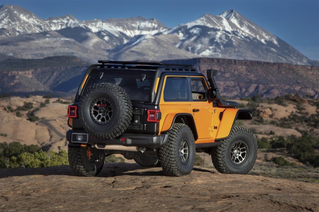 Jeep Wrangler Buzzcut Concept - rear 3-4 mountains RELjpg