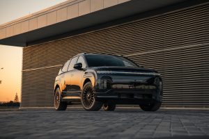 2027 Hyundai Ioniq 9 Black Ink front best