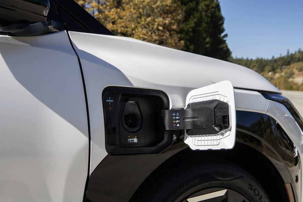 2027 Kia EV3 - NACS Port