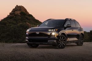 2027 Subaru Getaway black sunset front