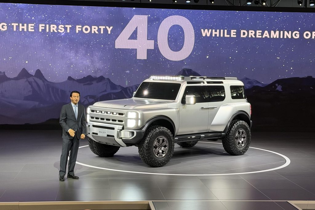 Hyundai Boulder - w Munoz