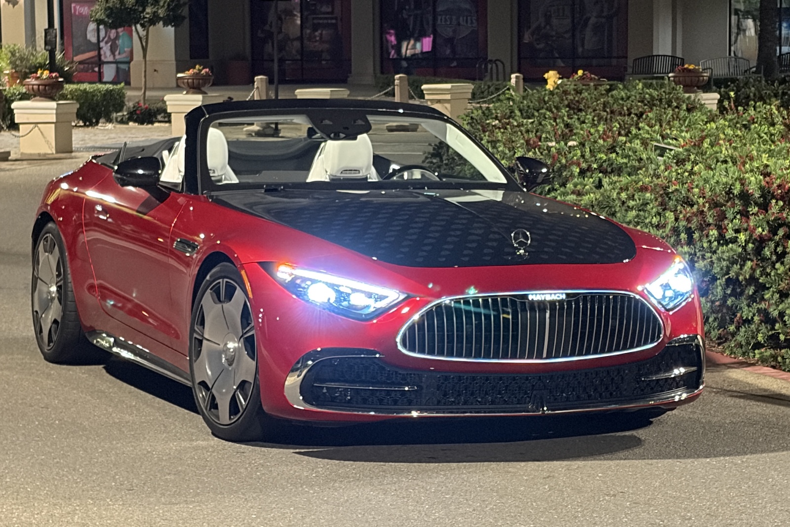 2026 Mercedes-Maybach SL 680 Monogram front