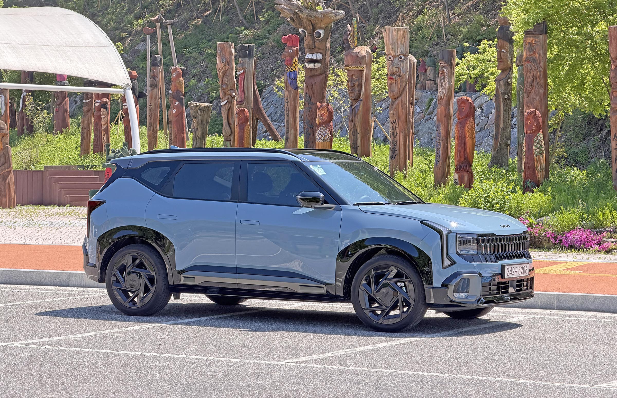 2027 Kia Seltos - Turbo front 3-4 by totem poles v1