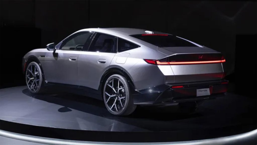 Honda Hybrid Concept - rear 3-4