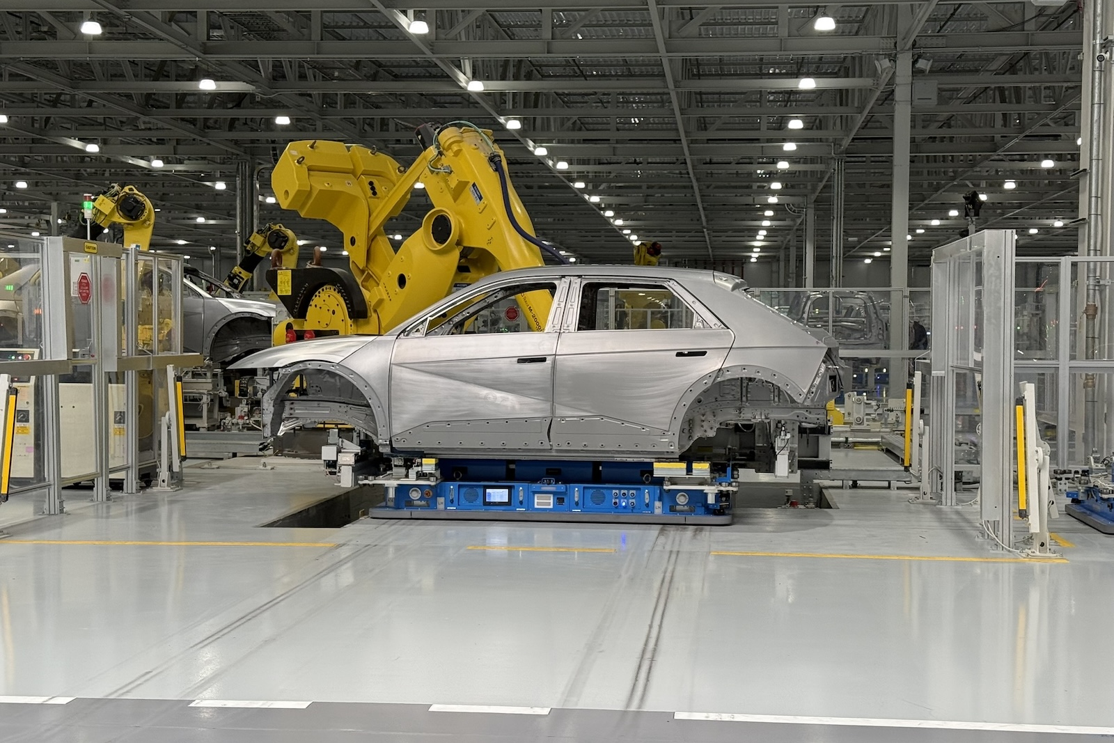 Hyundai Metaplant build module with body