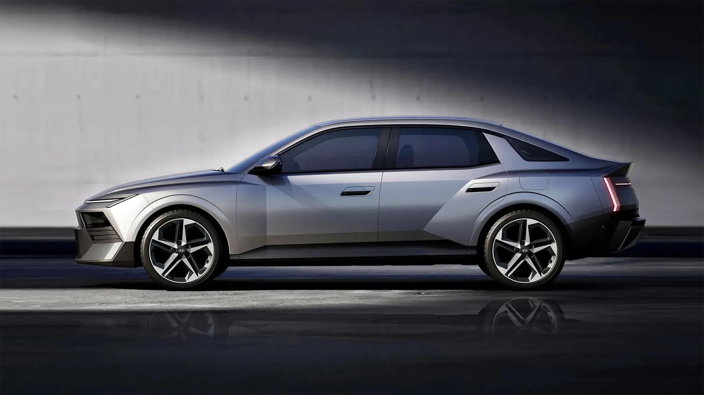 2027 Hyundai Avante - side hero shot