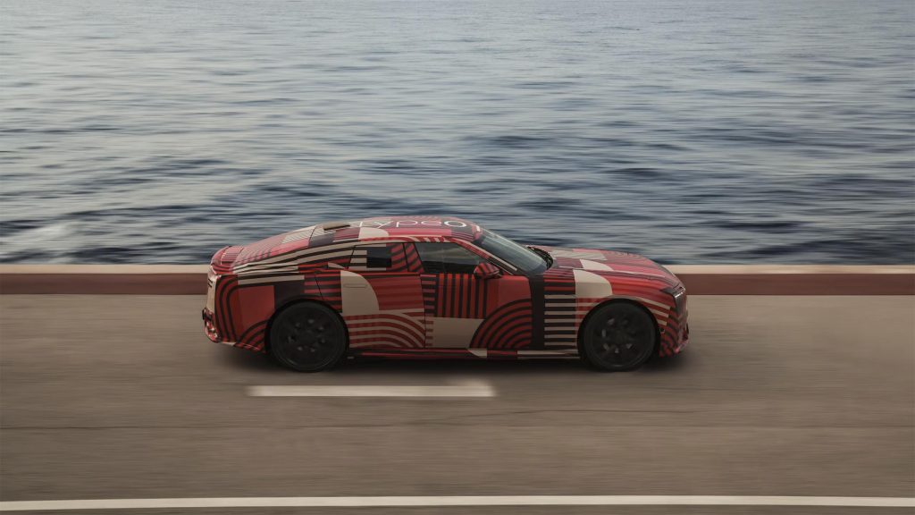 Jaguar Type 01 - side on track