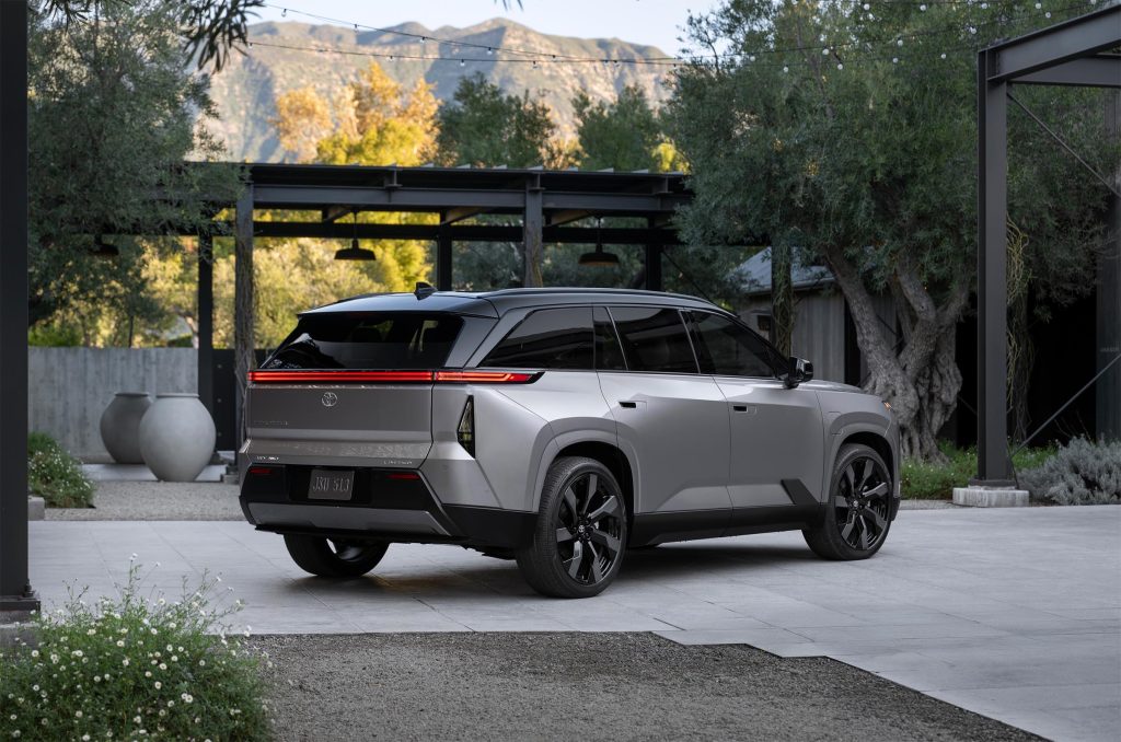 2027 Toyota Highlander EV - rear 3-4