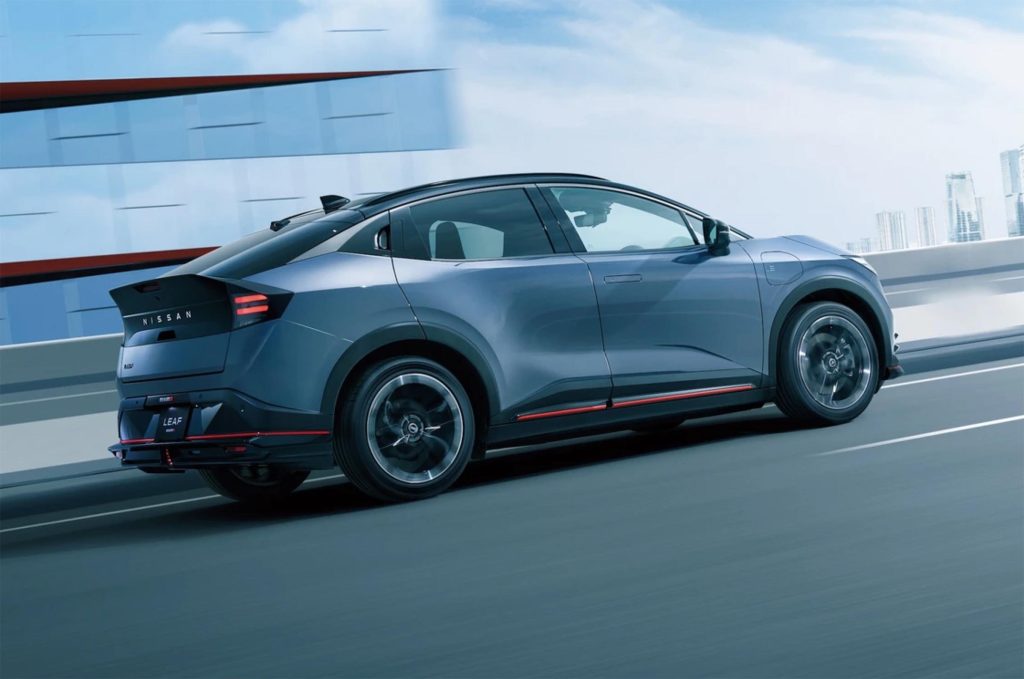 Nissan Leaf Nismo - side driving