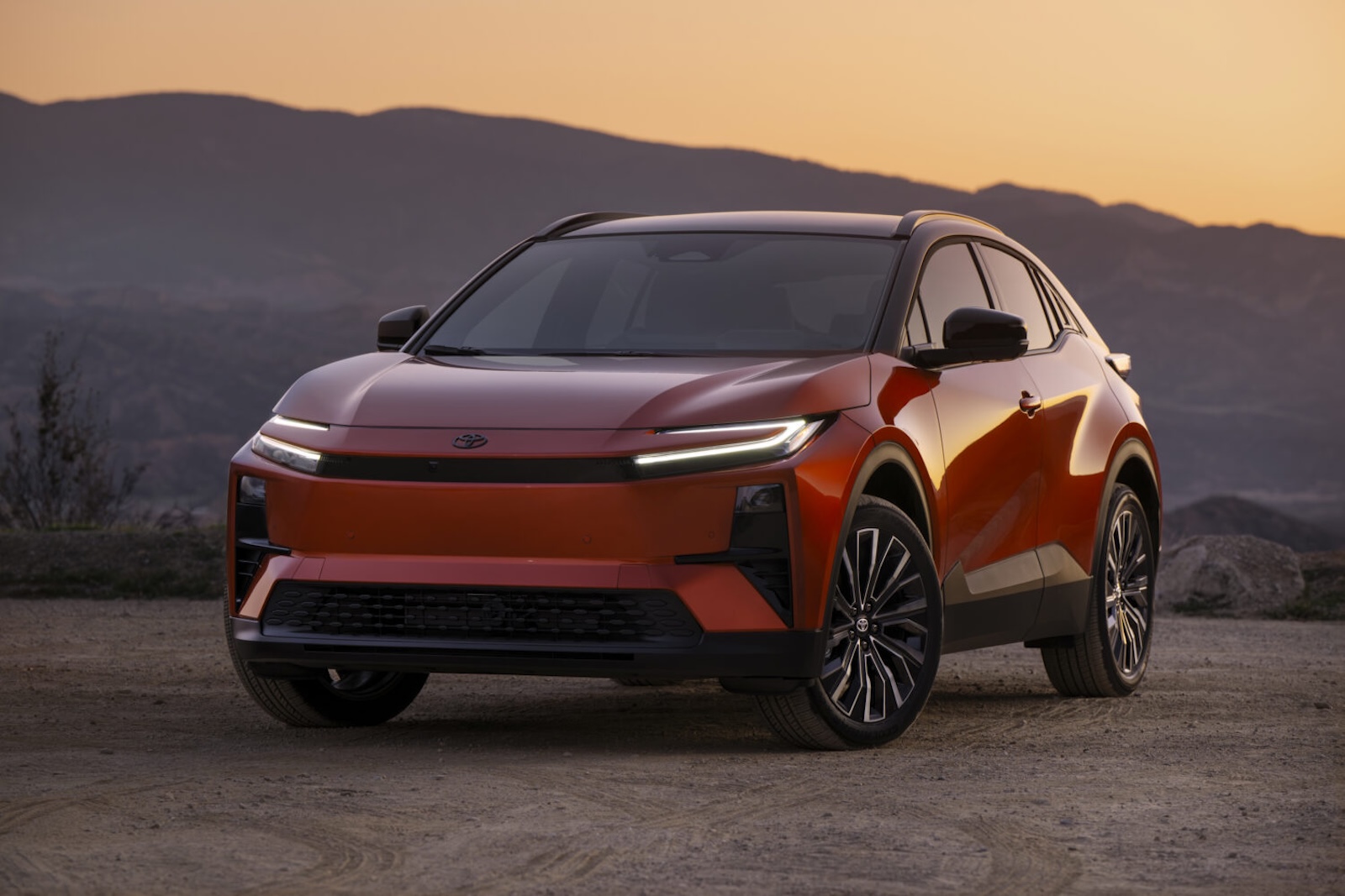 2026 Toyota C-HR XSE front best